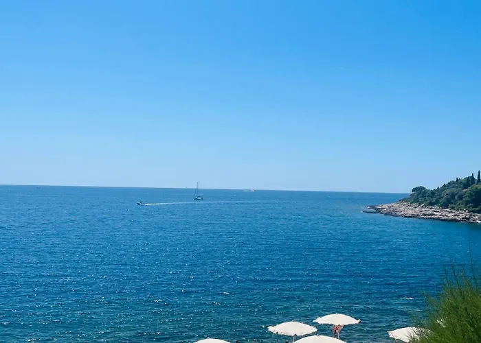 A Pearl In Heart Of * Pula